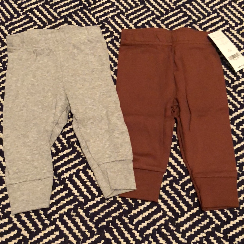 NEW Organic by Carter’s set of pants, 6M